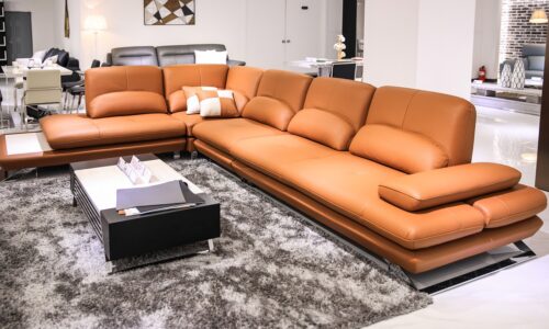 Rénover un canapé en cuir craquelé : la renaissance de vos cuirs