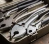Les types de pinces à avoir dans une caisse à outils : variété et utilité au quotidien